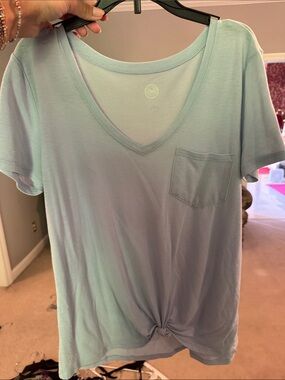 SO Light Blue Ombre V-Neck Tie-Front Pocket Tee